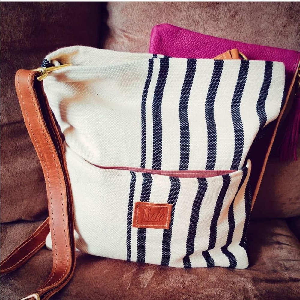 Sseko Fold-over Crossbody in Woven Stripe